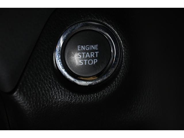 ＲＡＶ４ アドベンチャー　オフロードパッケージＩＩ　４ＷＤ　衝突被害軽減システム　オートクルーズコントロール　ＬＥＤヘッドランプ　１００Ｖ電源　メモリーナビ　バックカメラ　ＥＴＣ　ドラレコ　フルセグ　ミュージックプレイヤー接続可　アルミホイール　ＣＶＴ（11枚目）