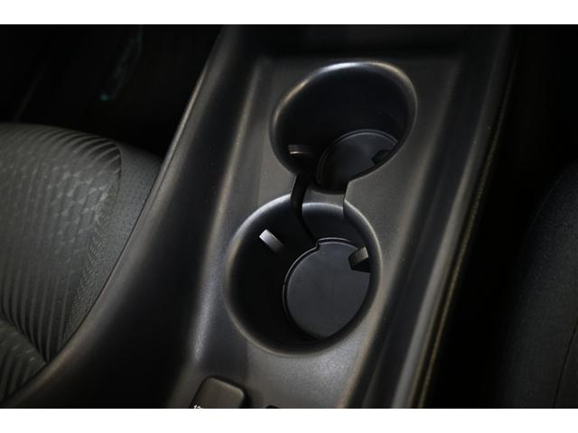 プリウス Ｓセーフティプラス　ハイブリッド　衝突被害軽減システム　オートクルーズコントロール　ＬＥＤヘッドランプ　メモリーナビ　バックカメラ　ＥＴＣ　ドラレコ　フルセグ　ミュージックプレイヤー接続可　ＤＶＤ再生　ＣＤ　スマートキー（12枚目）