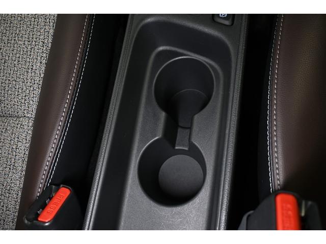 ヤリスクロス Ｚ　衝突被害軽減システム　オートクルーズコントロール　ＬＥＤヘッドランプ　メモリーナビ　バックカメラ　ＥＴＣ　ドラレコ　ミュージックプレイヤー接続可　アルミホイール　スマートキー　キーレス　電動シート（14枚目）