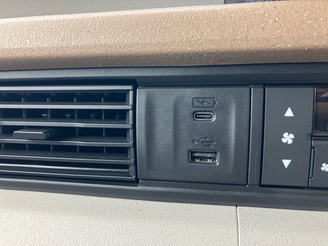 Ｎ－ＢＯＸ 　ホンダセンシング　ＬＥＤライト　Ｂｌｕｅｔｏｏｔｈ　メモリーナビ　フルセグＴＶ　両側パワースライドドア　ドアバイザー　フロアマット　スマートキー　バックカメラ　オートクルーズ　パーキングセンサー（11枚目）