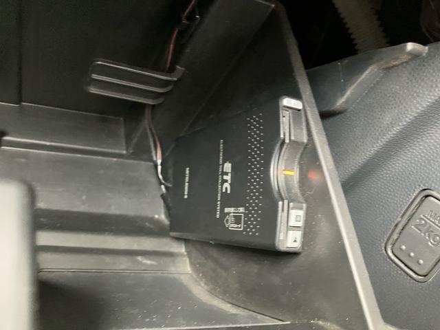 アルトラパン １０ｔｈアニバーサリーリミテッド　キーレスプッシュスタート　スペアキー　シートヒーター　オートエアコン　１４インチアルミホイール　純正オーディオ　電動格納ミラー（24枚目）