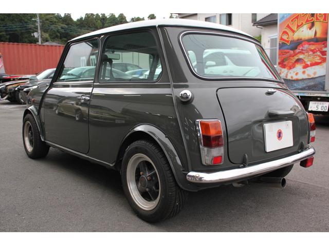 MINI クーパー1.3i 外装全塗装済み!(4枚目)
