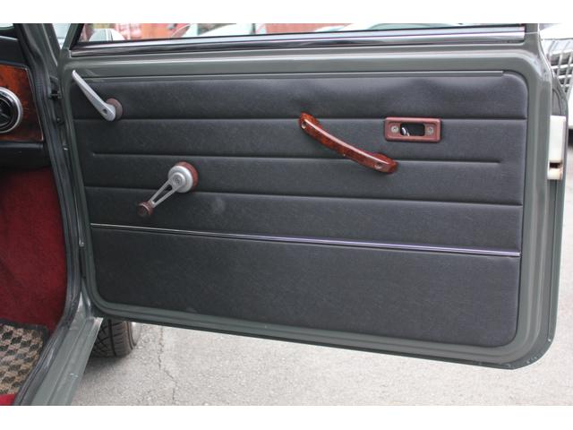 MINI クーパー1.3i 外装全塗装済み!(19枚目)