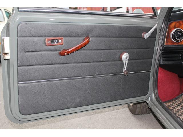 MINI クーパー1.3i 外装全塗装済み!(21枚目)