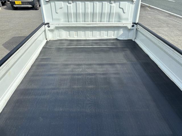 キャリイトラック KCエアコン・パワステ エアコン パワステ AMFMラジオ 25000キロ 車検2年付き(24枚目)