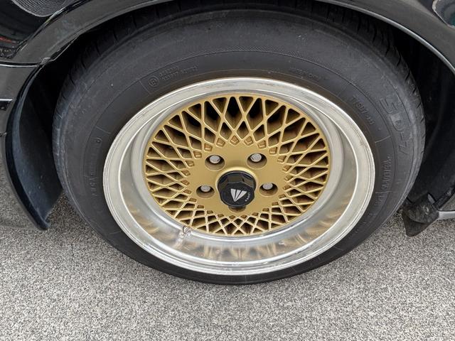クラウン ロイヤルサルーン　ローダウン（車高調整）社外アルミホイール　社外マフラー（25枚目）