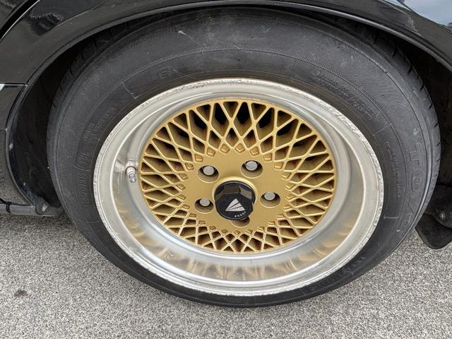 クラウン ロイヤルサルーン　ローダウン（車高調整）社外アルミホイール　社外マフラー（28枚目）