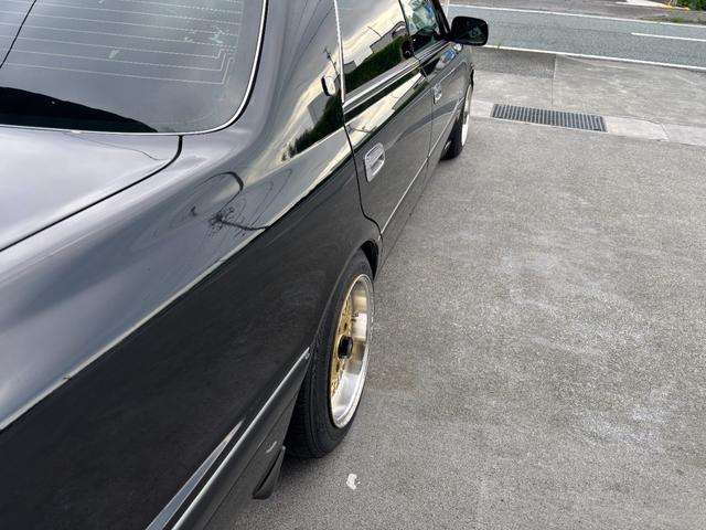 クラウン ロイヤルサルーン　ローダウン（車高調整）社外アルミホイール　社外マフラー（32枚目）