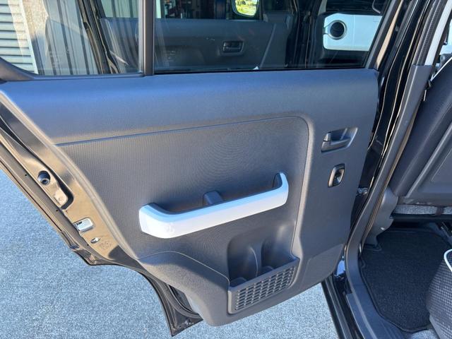 内装も目立つような、シミや汚れはないですよ♪