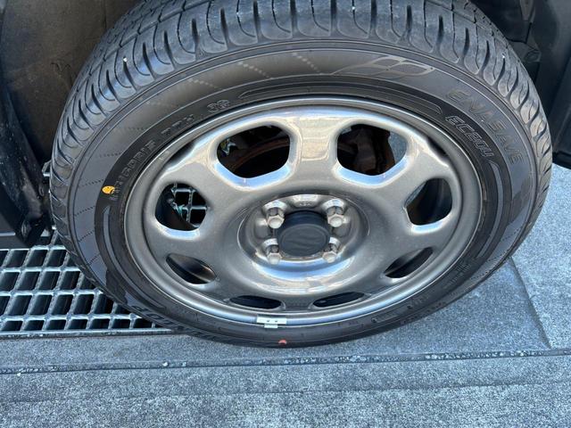 【タイヤの溝】溝も十分残っているので、すぐに交換の必要はありません！溝が一定以上消耗している場合は新品に交換しています！