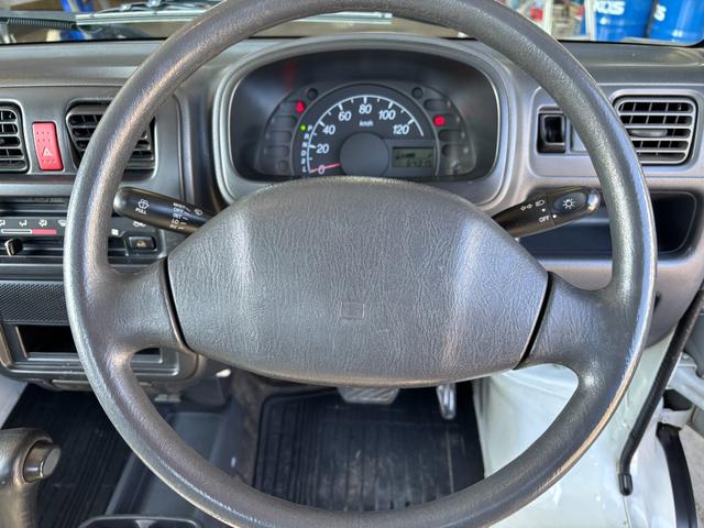 キャリイトラック 車検9年6月まで ワンオーナー エアコン パワステ 3方開 オートマ AMFMラジオ タイヤ4本新品 ホイールマッドブラック塗装 荷台マット ゲートプロテクター マット バイザー(12枚目)