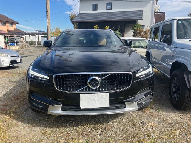 V90 クロスカントリー T5 AWD モメンタム 純正ナビゲーション バックカメラ ブラウンレザーシート パワーシート クルーズコントロール パワーテールゲート オートハイビーム CarPlay(2枚目)