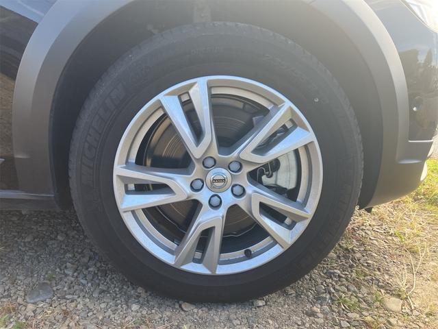 V90 クロスカントリー T5 AWD モメンタム 純正ナビゲーション バックカメラ ブラウンレザーシート パワーシート クルーズコントロール パワーテールゲート オートハイビーム CarPlay(40枚目)
