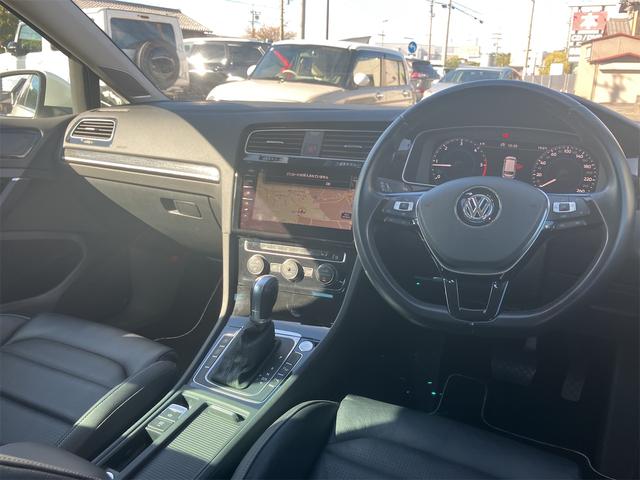 ゴルフヴァリアント ＴＤＩ　ハイライン　マイスター　純正ナビゲーション　バックカメラ　ブラインドスポットモニター　ＬＥＤヘッドライト　ＥＴＣ　　ブラックレザー　シートヒーター（14枚目）