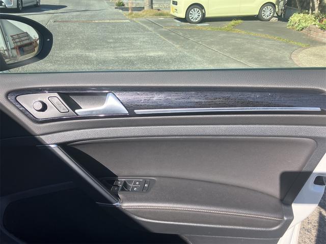 ゴルフヴァリアント ＴＤＩ　ハイライン　マイスター　純正ナビゲーション　バックカメラ　ブラインドスポットモニター　ＬＥＤヘッドライト　ＥＴＣ　　ブラックレザー　シートヒーター（18枚目）