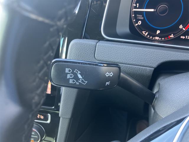 ゴルフヴァリアント ＴＤＩ　ハイライン　マイスター　純正ナビゲーション　バックカメラ　ブラインドスポットモニター　ＬＥＤヘッドライト　ＥＴＣ　　ブラックレザー　シートヒーター（24枚目）