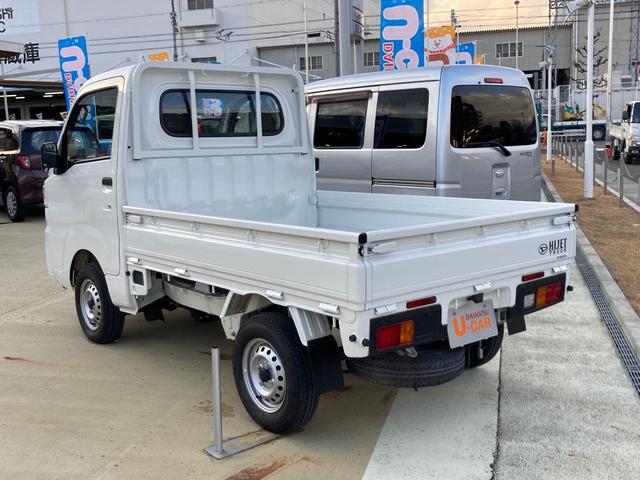 スタンダード 2WD CVT スーパーUCカットガラス(フロントウィンドウ) プリントレザーシート表皮 マニュアルエアコン 電動式パワーステアリング(6枚目)