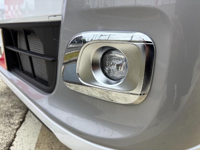 ムーヴキャンバス ストライプスG 14インチフルホイールキャップ LEDヘッドランプ LEDフォグランプ ホっとカップホルダー 両側パワースライドドア キーフリーシステム プッシュボタンスタート UVカットガラス(15枚目)