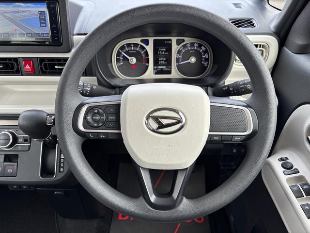 ムーヴキャンバス ストライプスG 14インチフルホイールキャップ LEDヘッドランプ LEDフォグランプ ホっとカップホルダー 両側パワースライドドア キーフリーシステム プッシュボタンスタート UVカットガラス(16枚目)