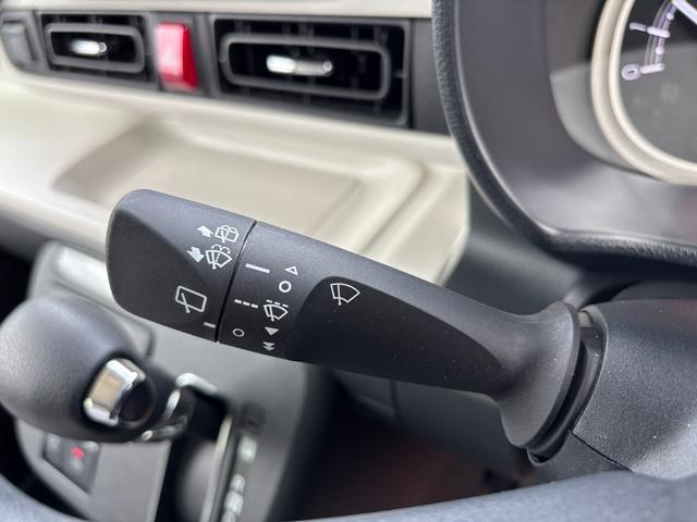 ムーヴキャンバス ストライプスG 14インチフルホイールキャップ LEDヘッドランプ LEDフォグランプ ホっとカップホルダー 両側パワースライドドア キーフリーシステム プッシュボタンスタート UVカットガラス(17枚目)