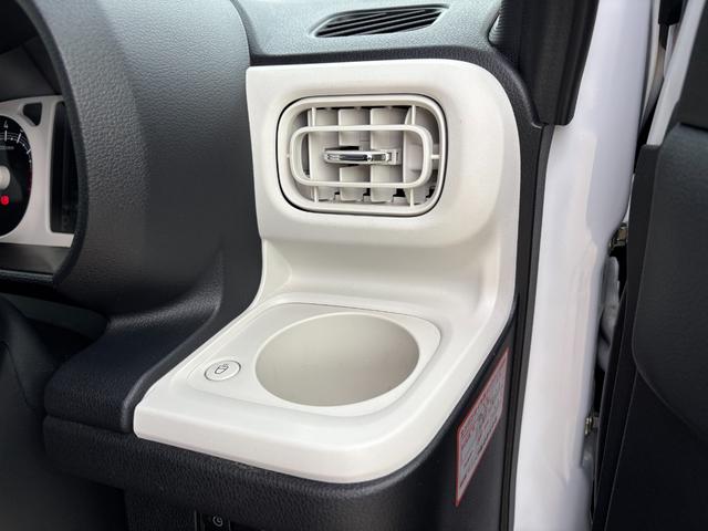 ムーヴキャンバス ストライプスG 14インチフルホイールキャップ LEDヘッドランプ LEDフォグランプ ホっとカップホルダー 両側パワースライドドア キーフリーシステム プッシュボタンスタート UVカットガラス(22枚目)