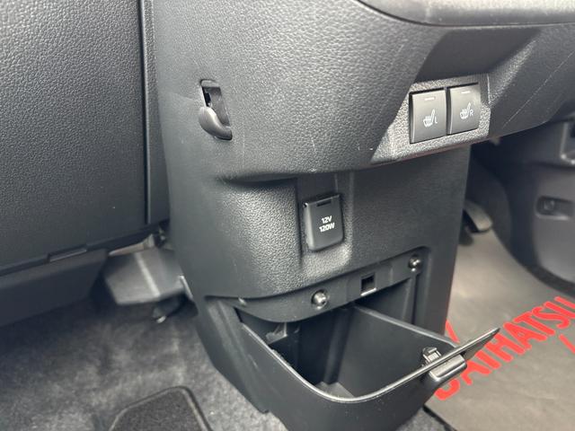 ムーヴキャンバス ストライプスG 14インチフルホイールキャップ LEDヘッドランプ LEDフォグランプ ホっとカップホルダー 両側パワースライドドア キーフリーシステム プッシュボタンスタート UVカットガラス(31枚目)