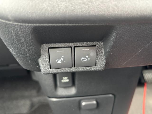 ムーヴキャンバス ストライプスG 14インチフルホイールキャップ LEDヘッドランプ LEDフォグランプ ホっとカップホルダー 両側パワースライドドア キーフリーシステム プッシュボタンスタート UVカットガラス(32枚目)