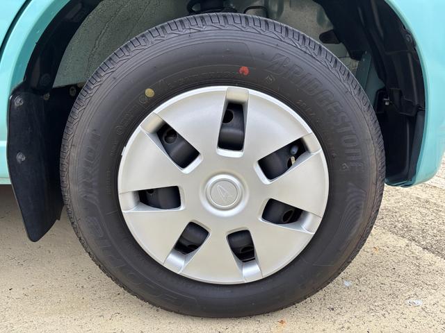 ハイゼットカーゴ クルーズSAIII 2WD MT 電動格納式カラードドアミラー UVカットガラス(フロントウィンドウ) 12インチフルホイールキャップ 撥水フルファヴリックシート表皮 キーレスエントリー マニュアルエアコン(8枚目)