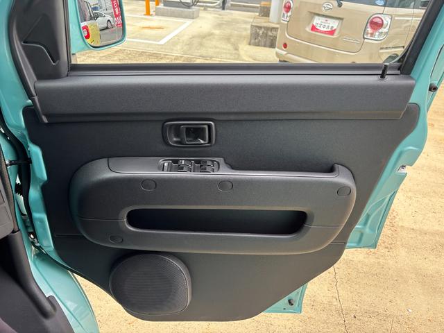 ハイゼットカーゴ クルーズSAIII 2WD MT 電動格納式カラードドアミラー UVカットガラス(フロントウィンドウ) 12インチフルホイールキャップ 撥水フルファヴリックシート表皮 キーレスエントリー マニュアルエアコン(22枚目)