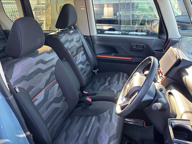 タント ファンクロスターボ　１５インチアルミホイール　キーフリーシステム　プッシュボタンスタート　オートエアコン（プッシュ式）　フルＬＥＤヘッドランプ　オート格納式カラードドアミラー　本革巻ステアリングホイール（38枚目）