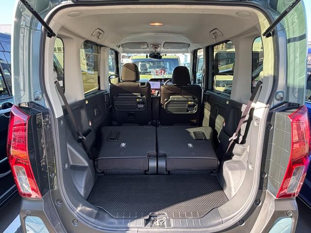 タント ファンクロスターボ　１５インチアルミホイール　キーフリーシステム　プッシュボタンスタート　オートエアコン（プッシュ式）　フルＬＥＤヘッドランプ　オート格納式カラードドアミラー　本革巻ステアリングホイール（45枚目）