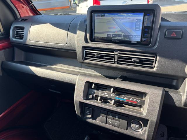 ハイゼットトラック ジャンボエクストラ　ＬＥＤヘッドランプ　シートスライド＆リクライニング機構　荷台ステップ　オーバーヘッドシェルフ　マニュアルエアコン　コーナーセンサー（22枚目）