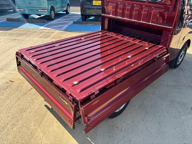 ハイゼットトラック ジャンボエクストラ　ＬＥＤヘッドランプ　シートスライド＆リクライニング機構　荷台ステップ　オーバーヘッドシェルフ　マニュアルエアコン　コーナーセンサー（32枚目）