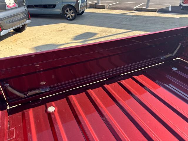 ハイゼットトラック ジャンボエクストラ　ＬＥＤヘッドランプ　シートスライド＆リクライニング機構　荷台ステップ　オーバーヘッドシェルフ　マニュアルエアコン　コーナーセンサー（35枚目）