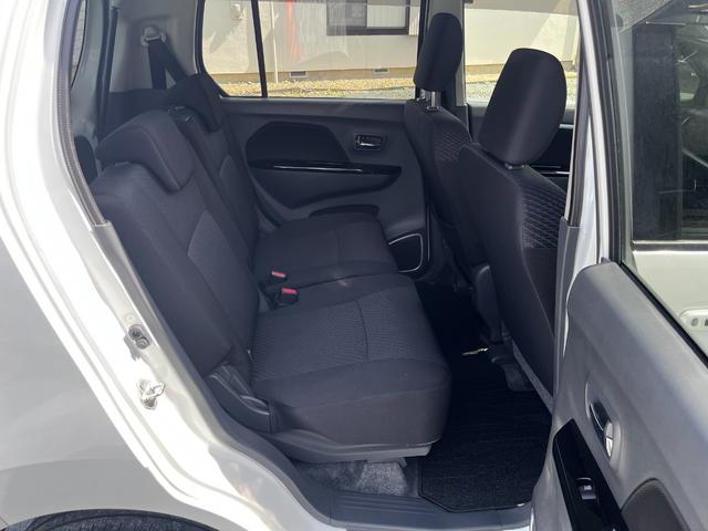 ワゴンＲスティングレー Ｔ　ＨＩＤ　スマートキー　アイドリングストップ　ＣＶＴ　盗難防止システム　ＡＢＳ　ＣＤ　ミュージックプレイヤー接続可　アルミホイール　衝突安全ボディ　エアコン　パワーステアリング　パワーウィンドウ（8枚目）