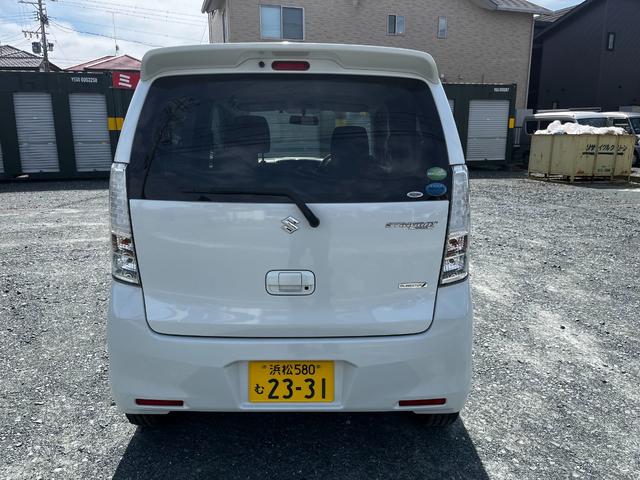 ワゴンＲスティングレー Ｔ　ＨＩＤ　スマートキー　アイドリングストップ　ＣＶＴ　盗難防止システム　ＡＢＳ　ＣＤ　ミュージックプレイヤー接続可　アルミホイール　衝突安全ボディ　エアコン　パワーステアリング　パワーウィンドウ（14枚目）