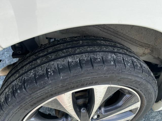 ワゴンＲスティングレー Ｔ　ＨＩＤ　スマートキー　アイドリングストップ　ＣＶＴ　盗難防止システム　ＡＢＳ　ＣＤ　ミュージックプレイヤー接続可　アルミホイール　衝突安全ボディ　エアコン　パワーステアリング　パワーウィンドウ（17枚目）