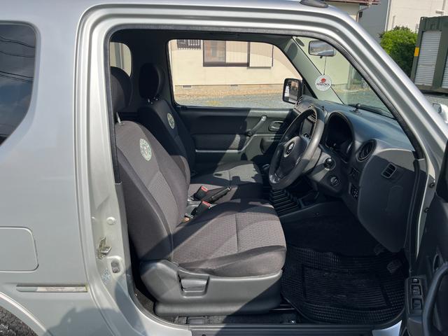 ＡＺオフロード ＸＣ　４ＷＤ　ＴＶ　キーレスエントリー　ＭＴ　ＡＢＳ　ＣＤ　ＤＶＤ再生　ルーフレール　アルミホイール　衝突安全ボディ　エアコン　パワーウィンドウ（5枚目）