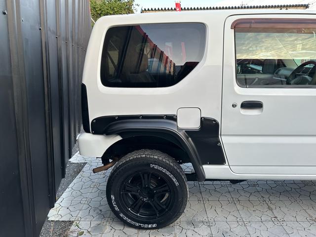 ジムニー ＸＣ　【１年間走行無制限保証】／フルカスタム車両（改バンパー・リフトアップ・ブリスターフェンダー・ＬＥＤテール・ヘッドライトカバー・オールテレーンＧＥＯＬＡＮＤＡＲ　Ａ／Ｔ－Ｓ）／ＢＴオーディオ／ＥＴＣ（18枚目）