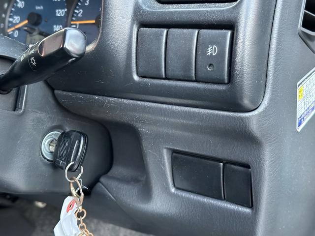 ジムニー XG 【1年間走行無制限保証】/フルカスタム車両(改バンパー・リフトアップ・ブリスターフェンダー・16インチ(BLOWS)・ヘッドライトカバー・LEDテール・マッドテレーン(TOYO TRANPATH)(68枚目)