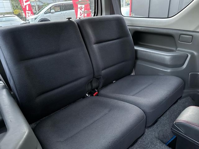 ジムニー Ｊ２　【１年間走行無制限保証】／ＴＡＮＩＧＵＣＨＩコンプリート車両（エアロ・マフラー・スキッドプレート・リフトアップ）／ブリスターフェンダー／ＬＥＤテール／１６インチ／ラギッドテレーン（ＴＯＹＯ）（75枚目）