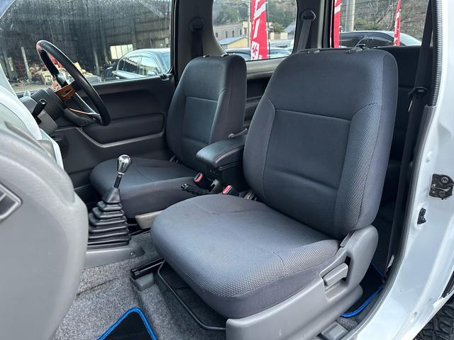 ジムニー Ｊ２　【１年間走行無制限保証】／ＴＡＮＩＧＵＣＨＩコンプリート車両（エアロ・マフラー・スキッドプレート・リフトアップ）／ブリスターフェンダー／ＬＥＤテール／１６インチ／ラギッドテレーン（ＴＯＹＯ）（78枚目）