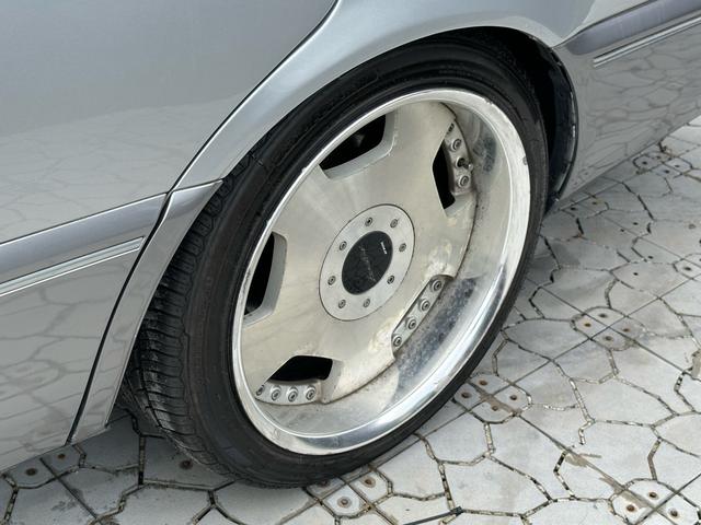 クラウンマジェスタ Ａタイプ　【１年間走行無制限保証】後期／１８インチ（ＷＯＲＫ　ユーロライン）／ローダウン（ダウンサス）／トランクアンテナ／房／ＨＩＤヘッドライト／パワーシート／電動格納ミラー／ナビ（40枚目）