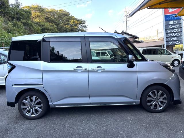 タンク カスタムＧ－Ｔ　純正ナビ　フルセグＴＶ　バックカメラ　両側パワースライドドア　シートヒーター　ＬＥＤヘッドライト　衝突回避支援ブレーキ　横滑り防止　スマートキー　プッシュスタート　ＥＴＣ　ドラレコ　オートエアコン　純正アルミホイール（4枚目）