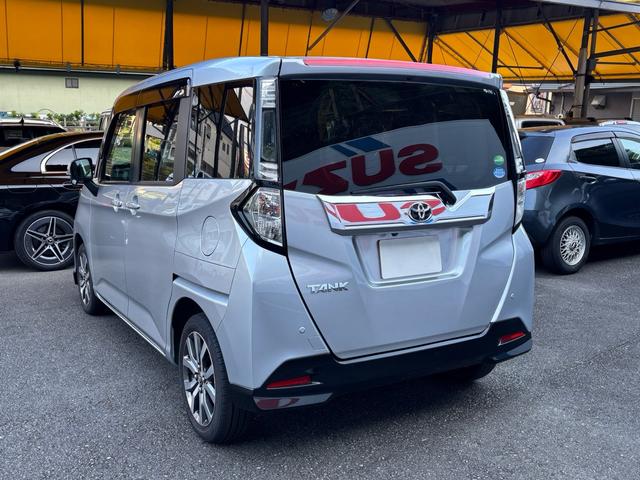 タンク カスタムＧ－Ｔ　純正ナビ　フルセグＴＶ　バックカメラ　両側パワースライドドア　シートヒーター　ＬＥＤヘッドライト　衝突回避支援ブレーキ　横滑り防止　スマートキー　プッシュスタート　ＥＴＣ　ドラレコ　オートエアコン　純正アルミホイール（9枚目）