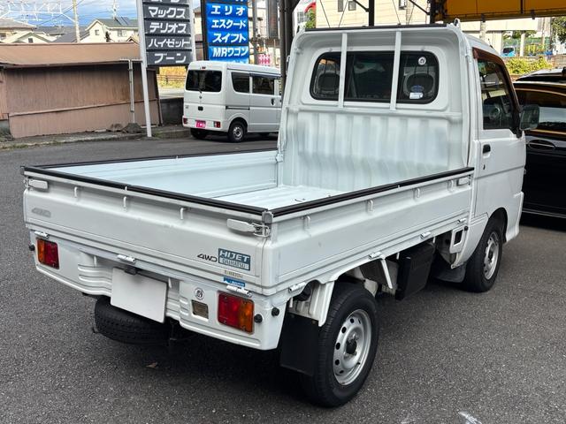 ハイゼットトラック ベースグレード　４ＷＤ　５速ミッション　エアコン　パワステ（8枚目）