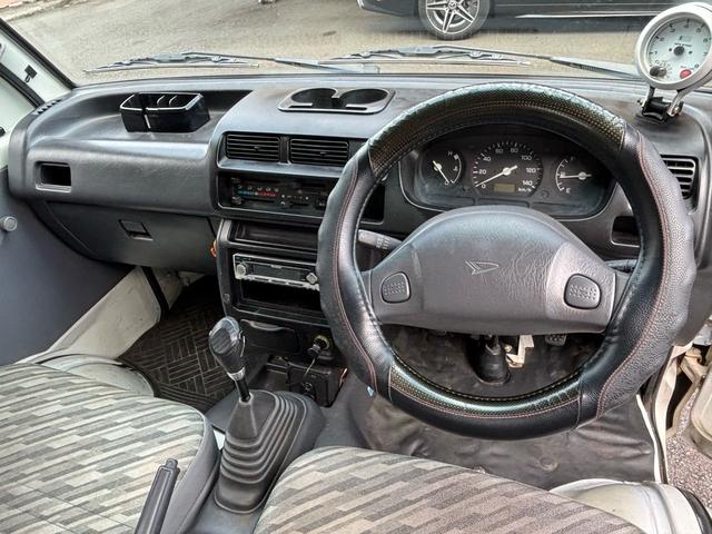 ハイゼットトラック ベースグレード　４ＷＤ　５速ミッション　エアコン　パワステ（15枚目）