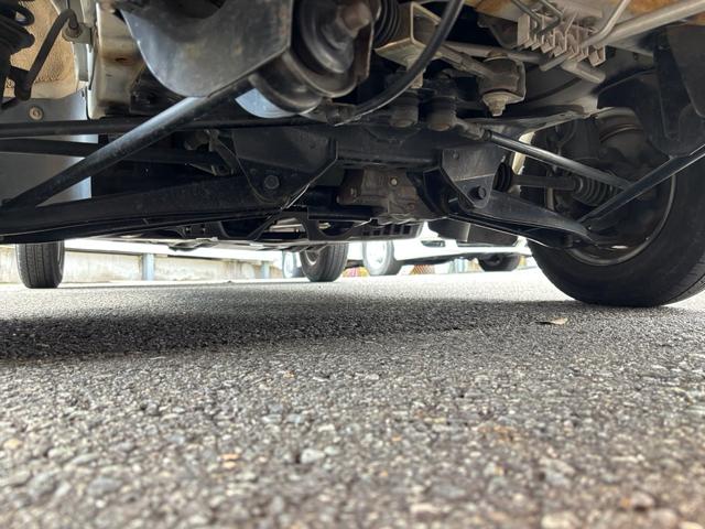 ハイゼットトラック ベースグレード　４ＷＤ　５速ミッション　エアコン　パワステ（20枚目）