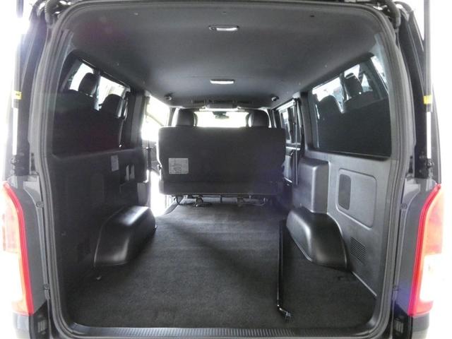 ハイエースバン スーパーGL ダークプライムII 衝突被害軽減システム メモリーナビ フルセグ バックカメラ DVD再生 後席モニター ミュージックプレイヤー接続可 スマートキー LEDヘッドランプ ワンオーナー(19枚目)