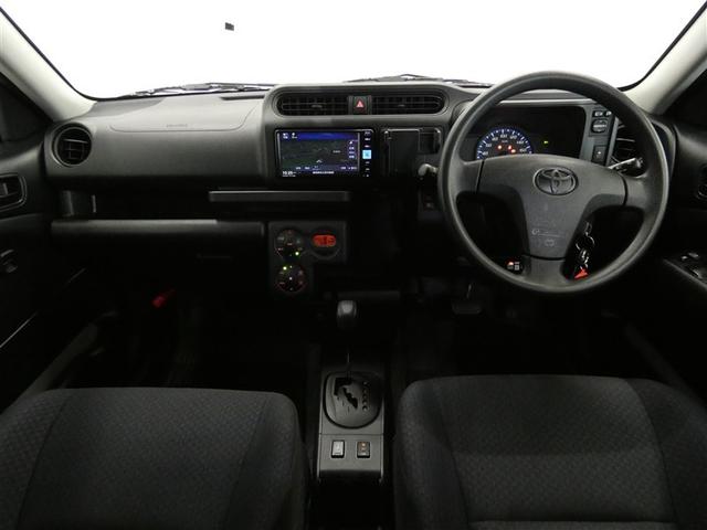 �����ɍL����C���X�g�������g�p�l���́A�@�\���̍����ƃ��C�h�Ȉ�ۂ�\������ƂƂ��ɁA�����炵�̗ǂ��������B�^�]�ȑO�ɔz�u�������[�^�[�́A�t�[�h��Ⴍ�}���邱�ƂŎ��F�����m�ۂ��Ă��܂��B